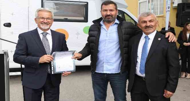 Nilüfer Doğanköy’de hak sahipleri tapularına kavuştu