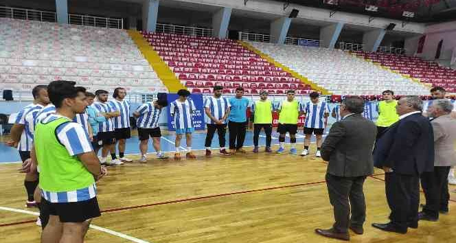Başkan Yardımcısı Tanışman’dan hentbolculara moral ziyareti