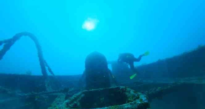 12 İngiliz dalgıç Çanakkale’de batıklara daldı