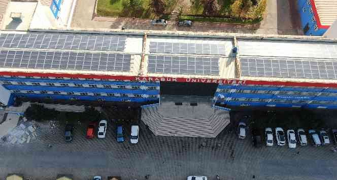 Üniversite enerjisinin yüzde 80’ini güneş panelleri ile karşılıyor