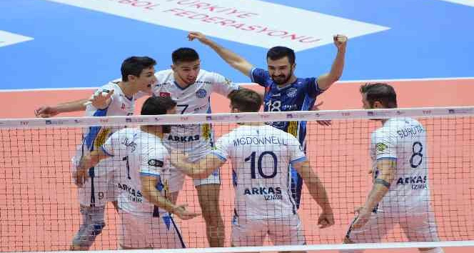 AXA Sigorta Efeler Ligi: Arkas Spor: 3 - Hatay Büyükşehir Belediyespor: 0