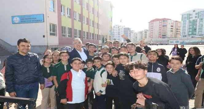 Başkan Savran mahalle ziyaretlerinde