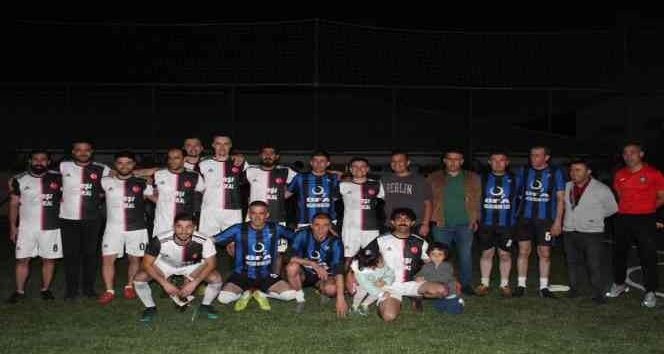 Hayatını kaybeden sağlık çalışanları anısına futbol turnuvası düzenlendi
