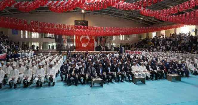 Diyanet İşleri Başkanı Erbaş, Siirt’te hafızlık icazet törenine katıldı