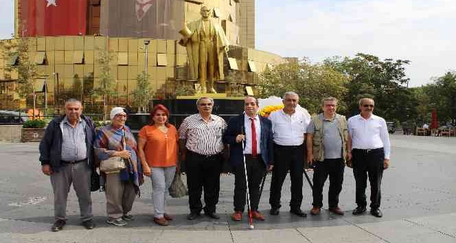 Görme engellilerden “Beyaz Baston Yasası” çağrısı