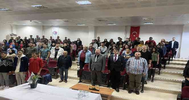 Ezine Meslek Yüksek Okulu’nda ilk ders Altınok’tan