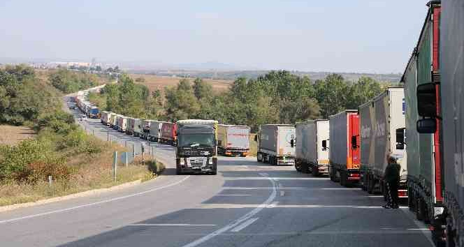 Gümrükte tüm zamanların tır çıkış rekoru kırıldı