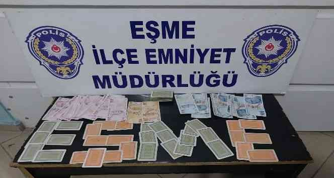 Uşak’ta kumar oynayan 4 kişi suçüstü yakalandı