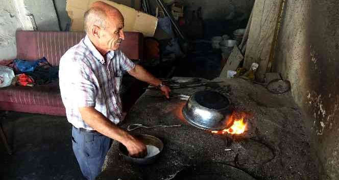 45 yıllık kalay ustası zamana direniyor