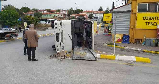 Yozgat’ta işçileri taşıyan otobüs devrildi: 6 yaralı