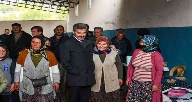 Vali Ergün, Banazlı köylülerle buluştu