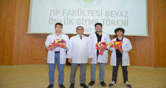 Ahi hekimleri beyaz önlüklerini giydi