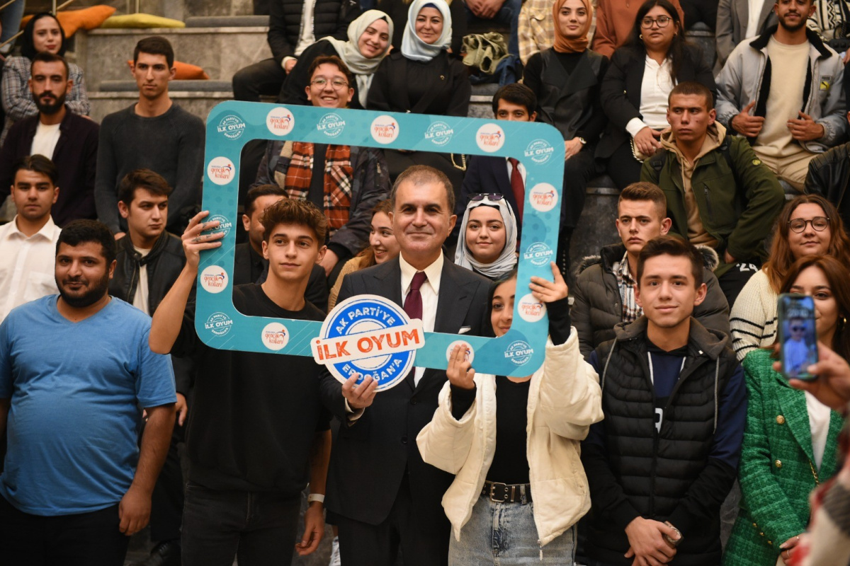 AK Parti Sözcüsü Çelik: 'Barbarlara karşı medeniyet yolunu yürüyeceğimize söz veriyoruz'