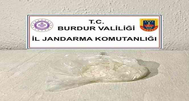 Uyuşturucuyu  satamadan jandarmaya yakalandı