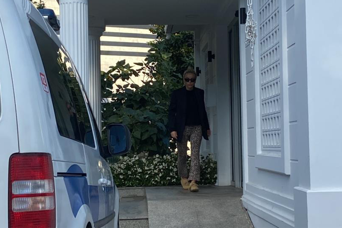 Şarkıcı Gülşen hakim karşısına çıktı: 'Samimiyetle özür dilerim'