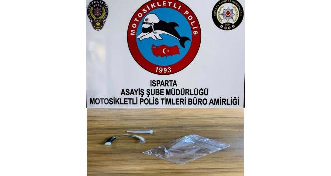 Isparta’da polisin şok uygulamalarında 5 şahıs hakkında adli işlem başlatıldı