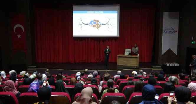 Batman’da kişisel gelişim ve girişimcilik semineri düzenlendi