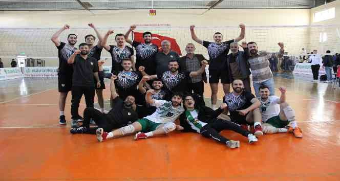 Alpaslan Endüstri Erkekler 1. Ligi: Solhanspor: 3 - Niksar Belediyespor: 0