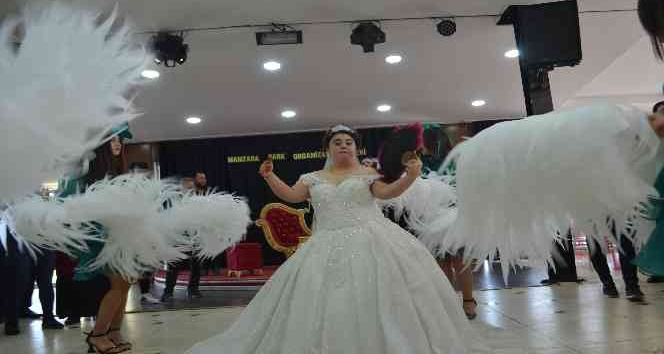 Down sendromlu Mine’ye damatsız düğün