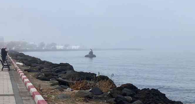 Çanakkale Boğazı yoğun sis nedeniyle çift yönlü kapandı
