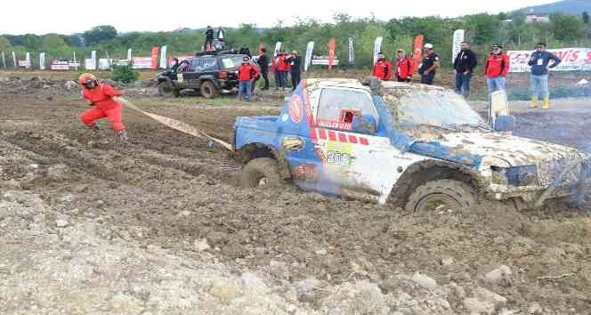 Karadeniz Off-Road Kupası nefes kesti