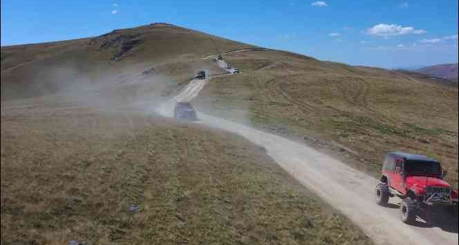 Off-Road tutkunlarından Giresun yaylalarında sonbahar safarisi