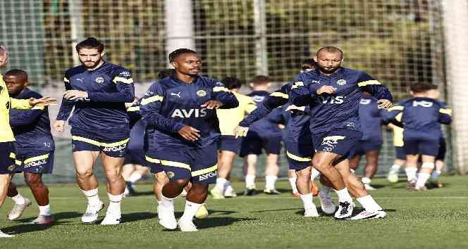 Fenerbahçe, Rennes maçı hazırlıklarına başladı