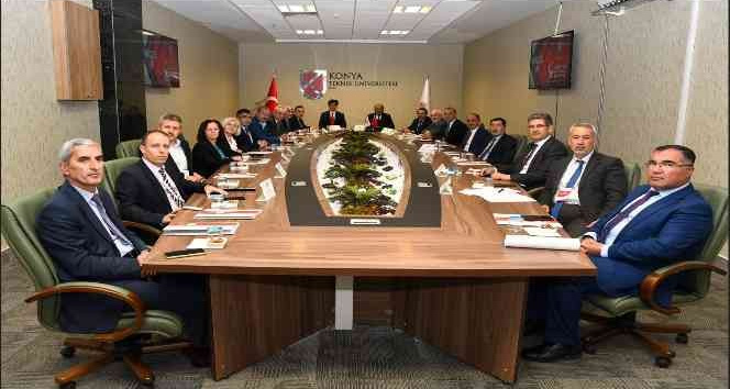 KAEÜ Rektörü Karakaya, 9. Ulusal KOP Bölgesel Kalkınma Sempozyumuna Katıldı