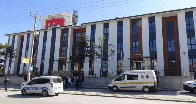 Emine hemşire kuru sıkıdan bozma tabancayla vurulmuş