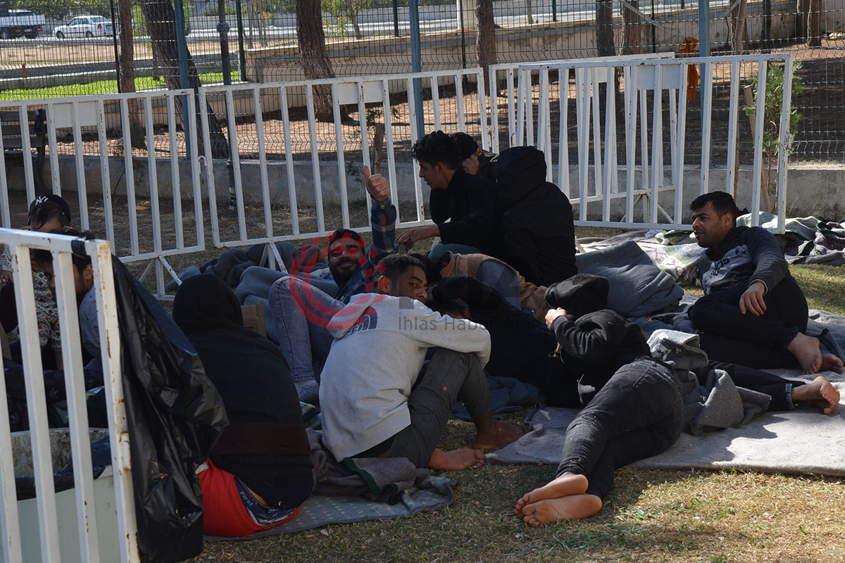 Didim&#039;de 23 düzensiz göçmen Sahil Güvenlik ekipleri tarafından kurtarıldı