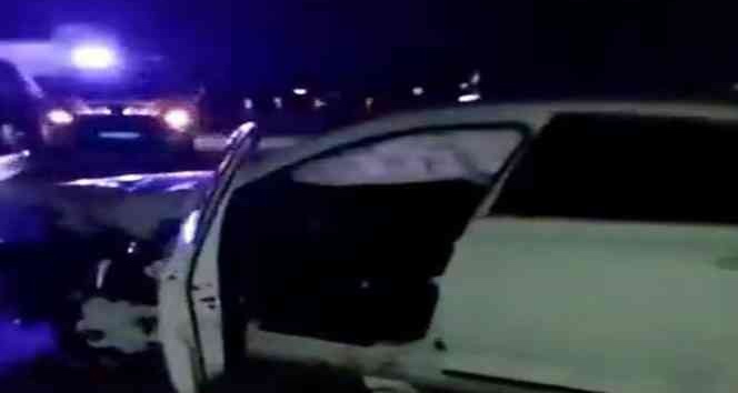 Edirne’de minibüs ile otomobil çarpıştı: 2 yaralı