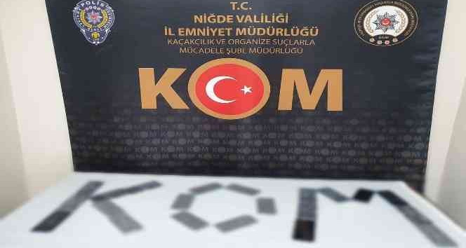 Niğde’de gümrük kaçağı cep telefonu ele geçirdi