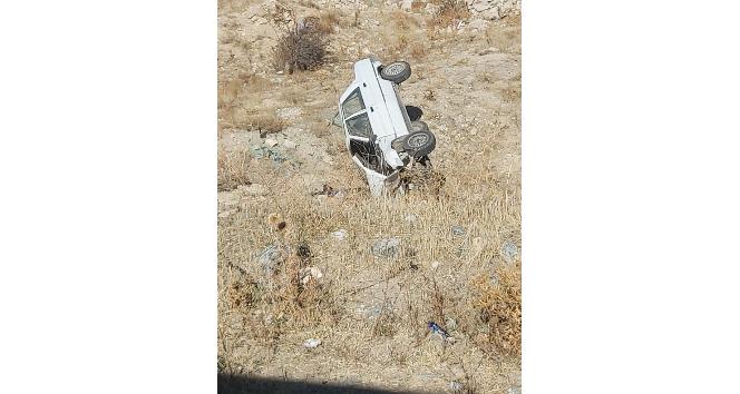 Niğde’de otomobil şarampole uçtu: 1 ölü, 1 ağır yaralı