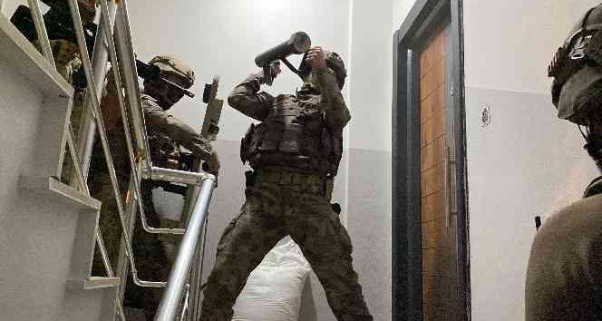 Evi kameralarla donatan suç çetesine gece operasyonu: 5 gözaltı