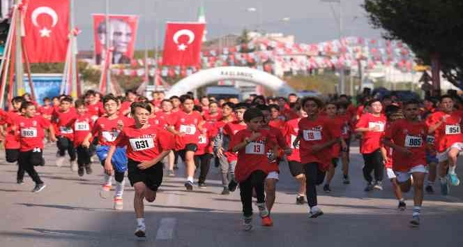 Cumhuriyet için koştular