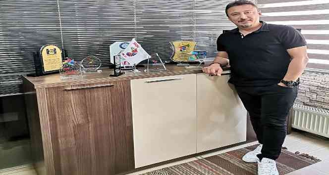 Şair İlker Görgülü’nün sır gibi sözleri için geri sayım başladı