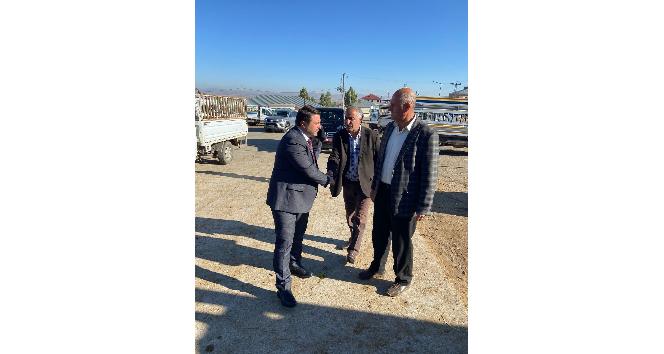 Kaymakam Ocak’tan canlı hayvan pazarına ziyaret