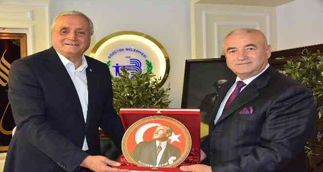 Eskişehir Balkan ve Muhacir Dernekleri Federasyonu’ndan Başkan Bakkalcıoğlu’na ziyaret