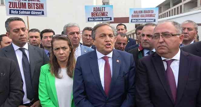 CHP’li vekil mahkemeye hakaret etti