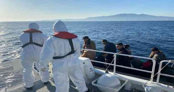 Çanakkale’de 11 düzensiz göçmen kurtarıldı