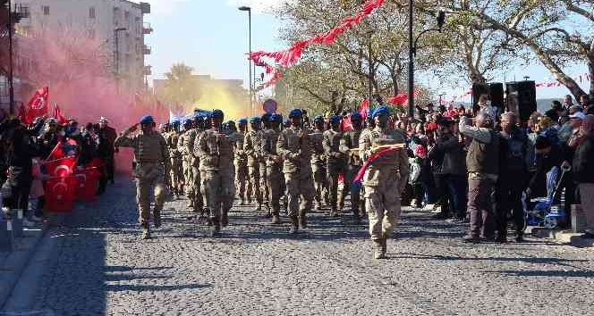 Çanakkale’de 29 Ekim Cumhuriyet Bayramı coşkuyla kutlandı