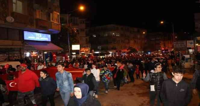 Çınarcık’ta fener alayı yürüyüşü yapıldı