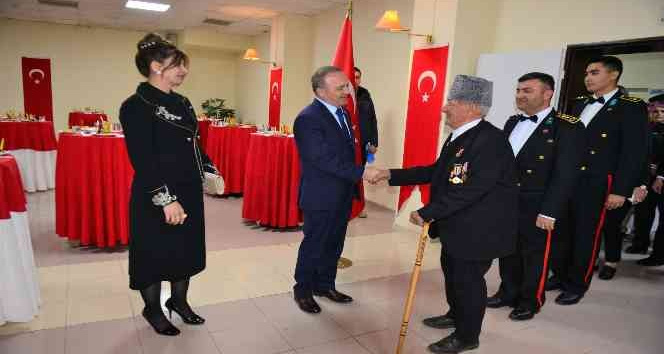 Ardahan’da 29 Ekim Cumhuriyet Bayramı resepsiyonu düzenlendi