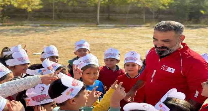 Muş’ta minik öğrencilere Kızılay ve afet konuları anlatıldı