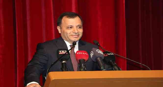 AYM Başkanı Arslan: &quot;Anayasa Mahkemesi ideoloji yönlü yaklaşımdan hak yönlü yaklaşıma yönelmiştir&quot;