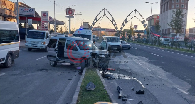 Kontrolden çıkan araç refüje çarptı: 1 yaralı