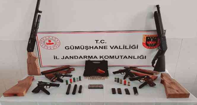 Torul’da kaçak silah operasyonu