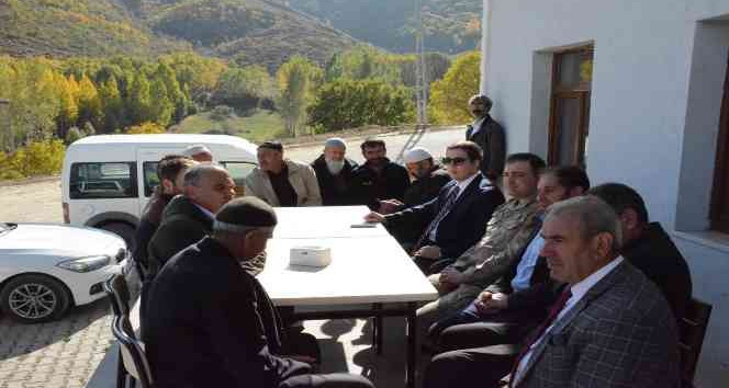Kaymakam Başar askerden dönen genç için verilen mevlit yemeğine katıldı