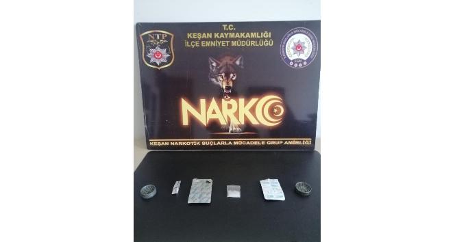 Metamfetamin ve sentetik ecza ele geçirildi