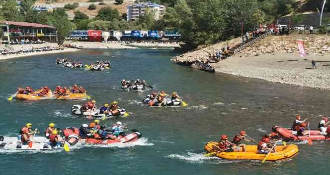 Tunceli 10 ayda 2 milyon turist ağırladı